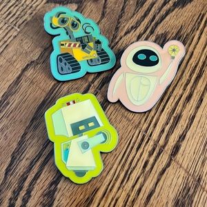 Disney Store WallE pin set